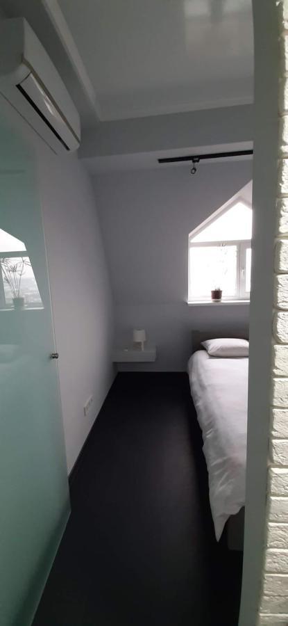 Modern Apartment In The Center Of Town Chisinau Luaran gambar