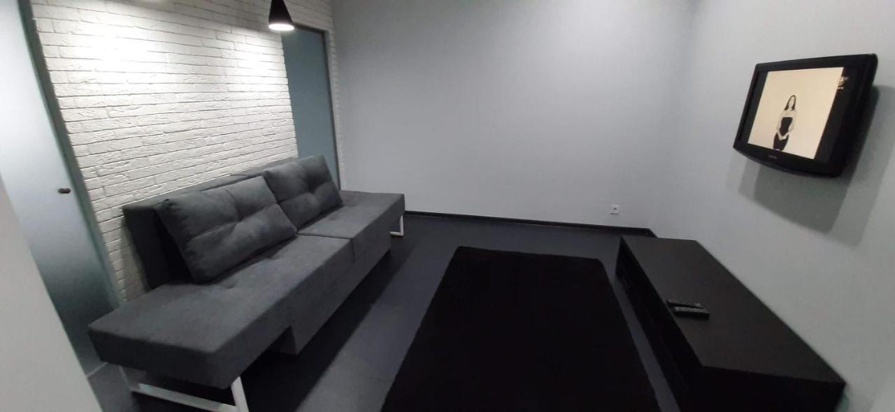 Modern Apartment In The Center Of Town Chisinau Luaran gambar